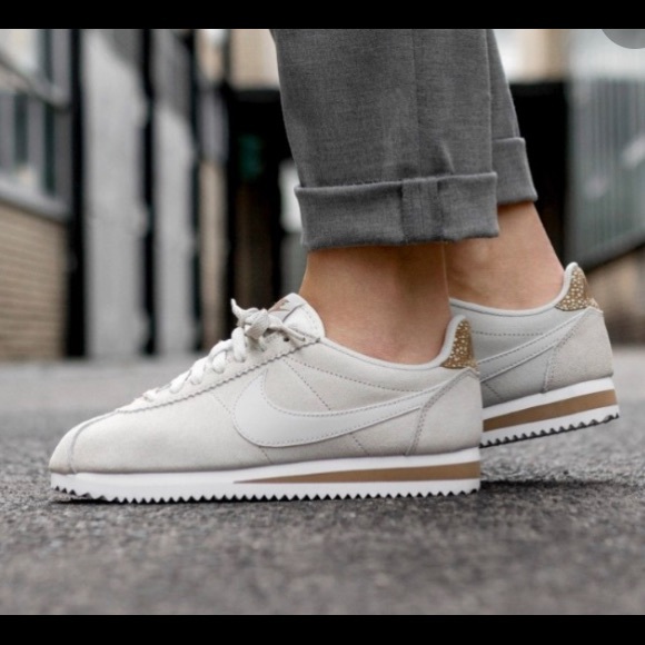 women's nike classic cortez leather metallic casual shoes